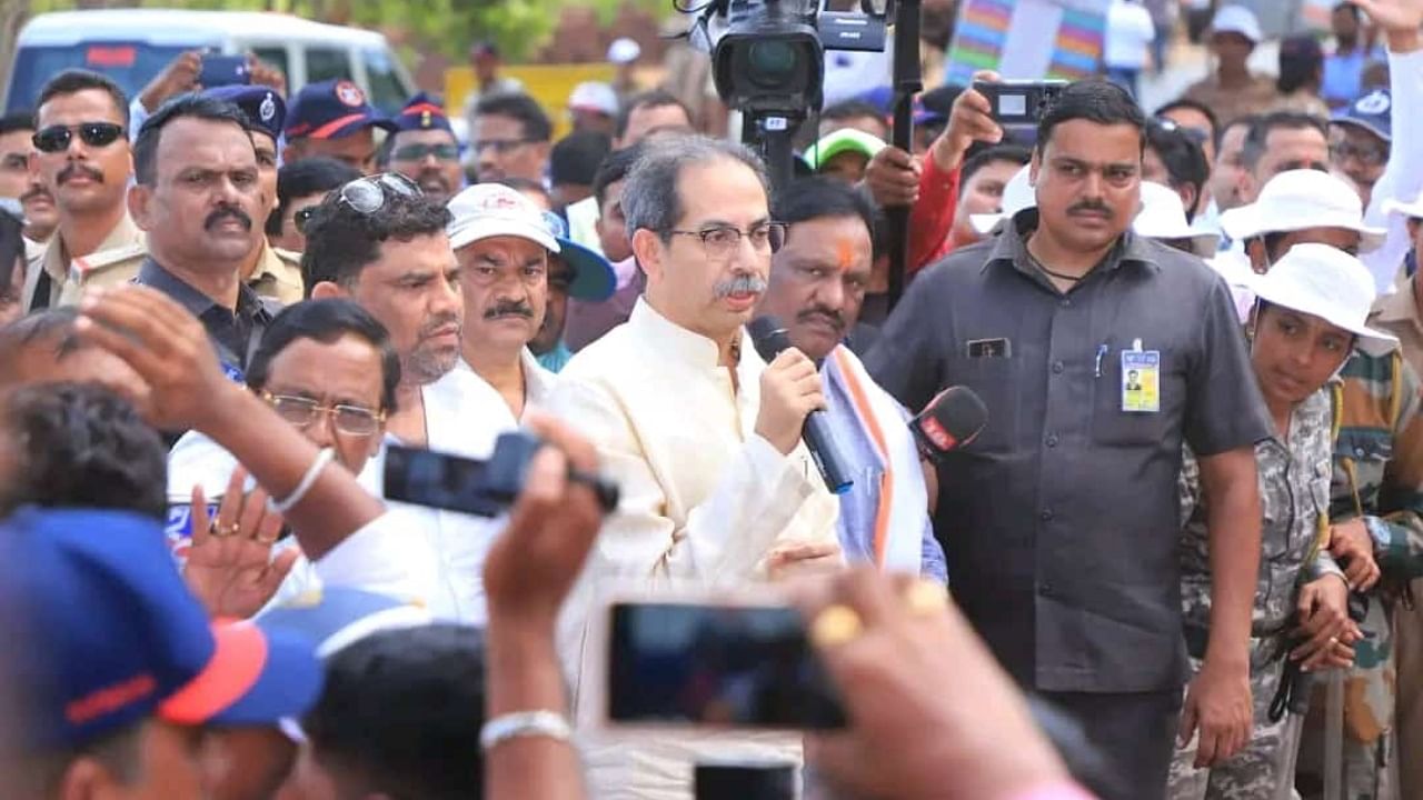 Interacting with villagers at Barsu, Uddhav Thackeray said the government should hold a dialogue with locals before coming up with any project. Credit: Special arrangement