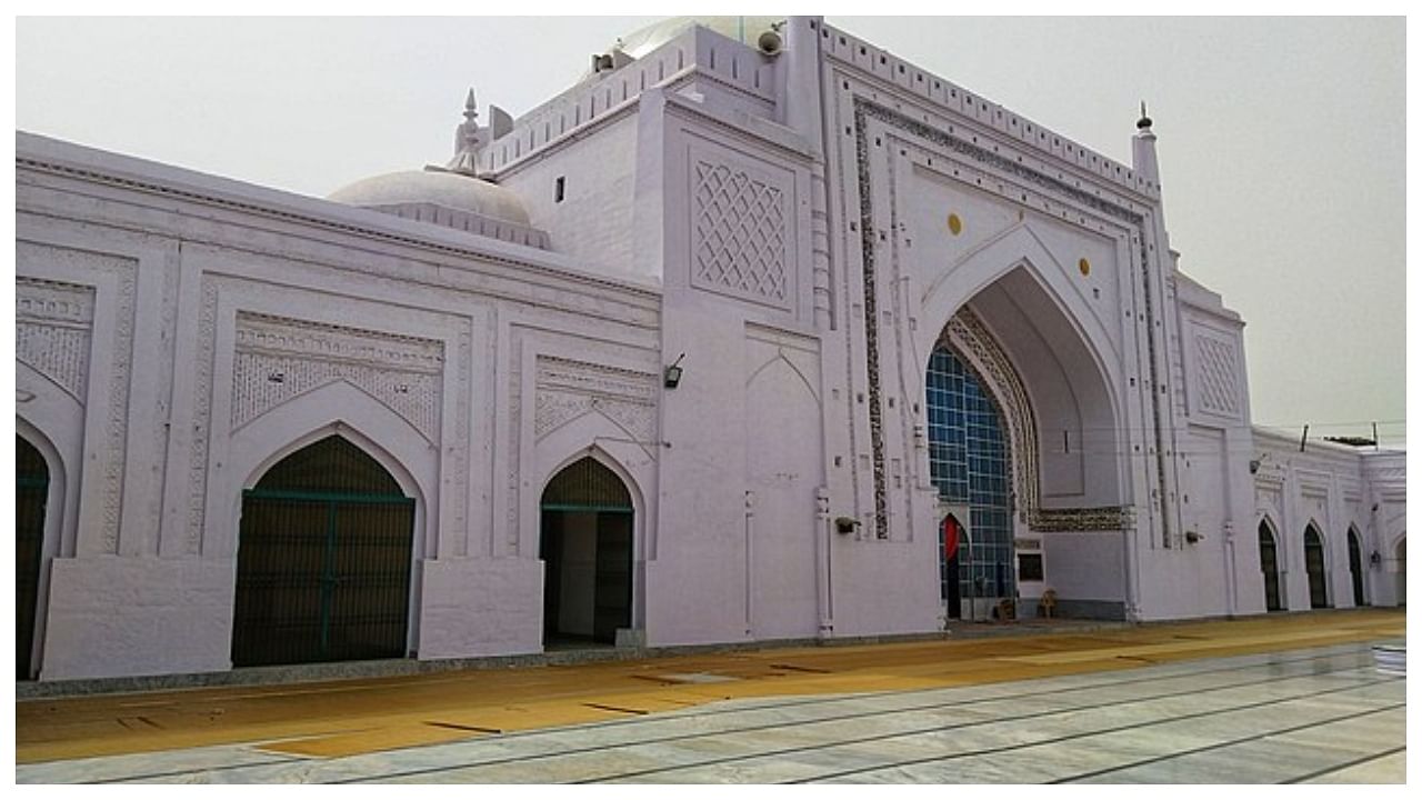 Jama Masjid. Credit: Wikimedia Commons