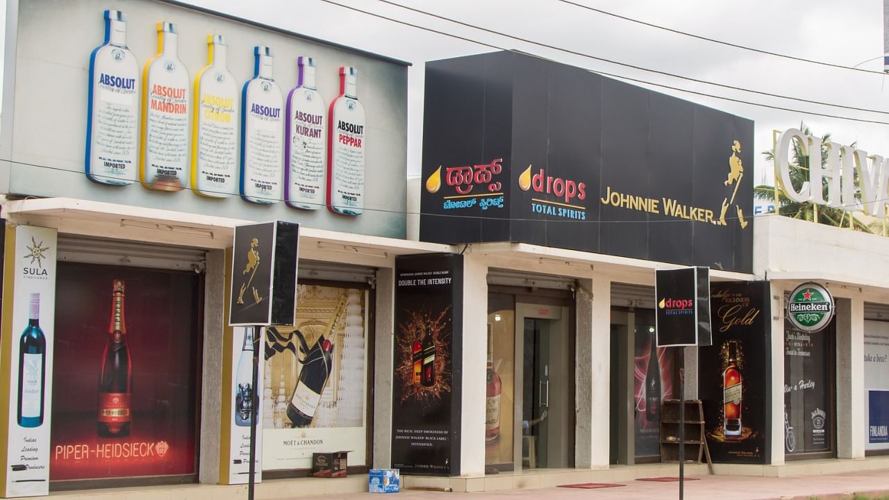 Liquor shops in Bengaluru. Representative Image. Credit: iStock Photo