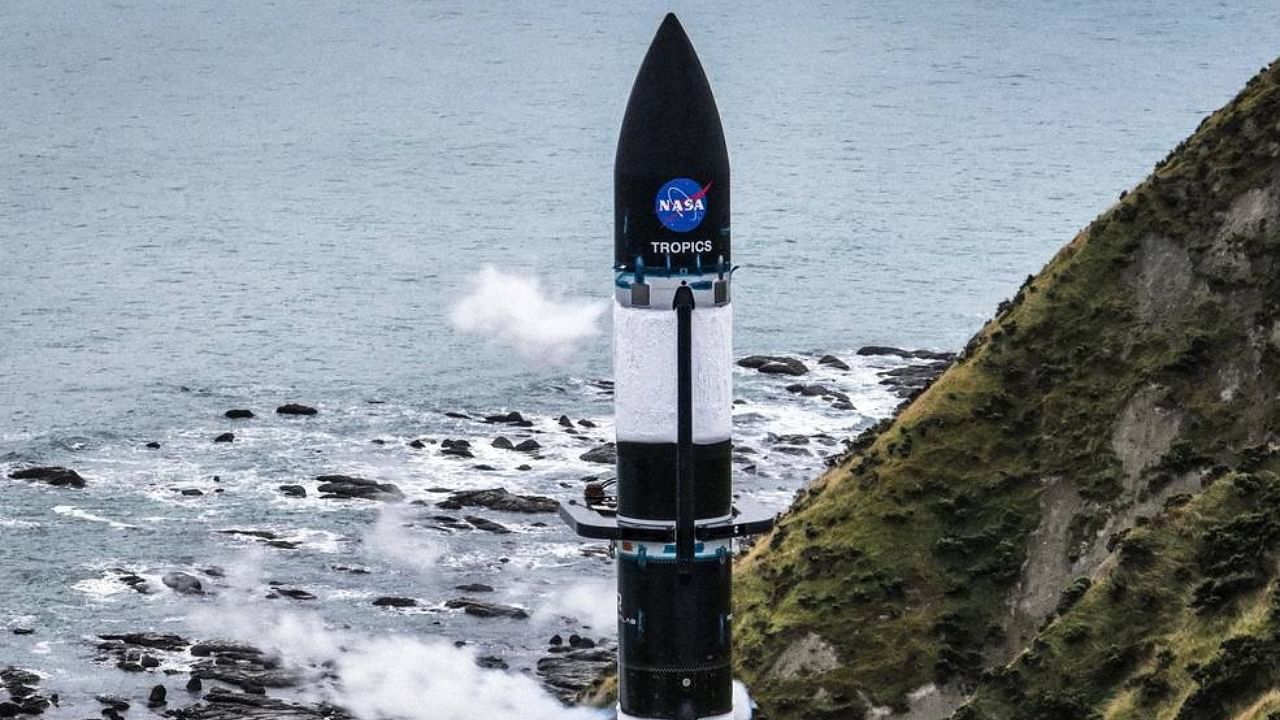A wet dress rehearsal is underway for Rocket Lab’s Electron rocket at Launch Complex 1 in Mahia, New Zealand on April 28, 2023. Credits: NASA