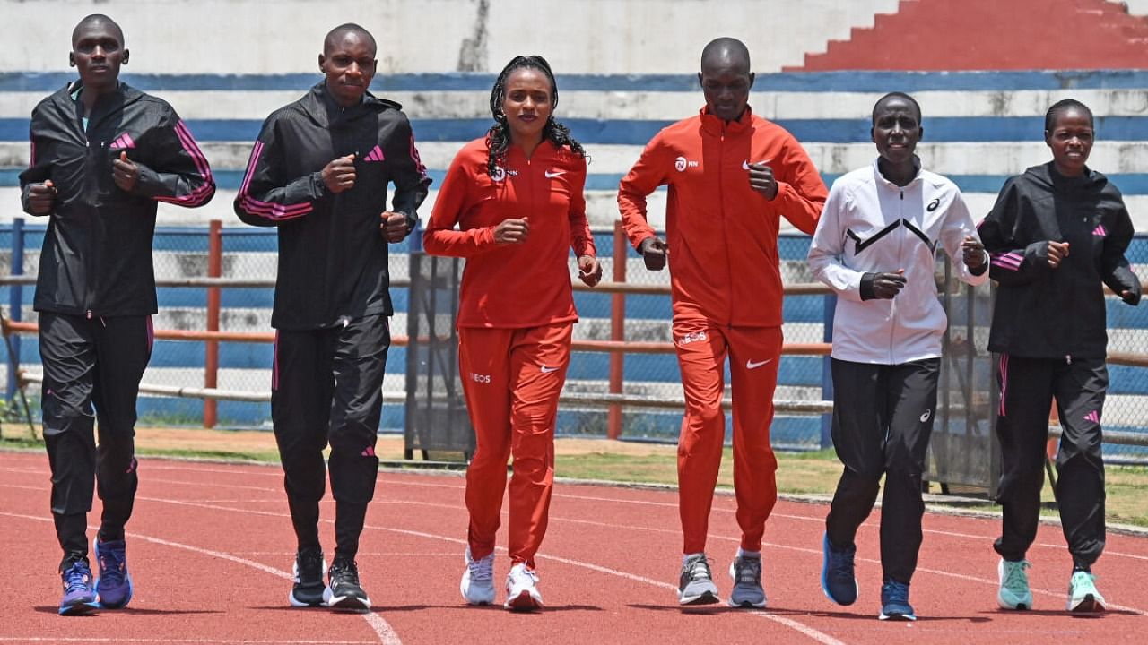 Nicholas Kipkorir Kimeli (from left), Sebastain Sawe, Tsehay Gemechu, Stephen Kissa, Vicoty Chepnngeno and Jesca Chelangat, international elite runners in fray at the TCS World 10k run at the Sree Kanteerava Stadium on Sunday. Credit: DH Photo/ Pushkar V