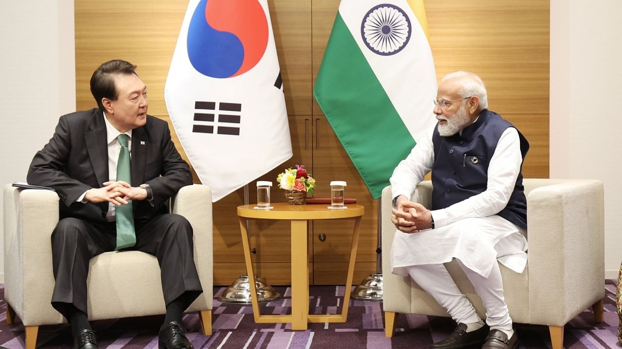  Prime Minister Narendra Modi met President of the Republic of Korea, Yoon Suk Yeol in Hiroshima, Japan on Saturday, May 20, 2023. Credit: IANS Photo
