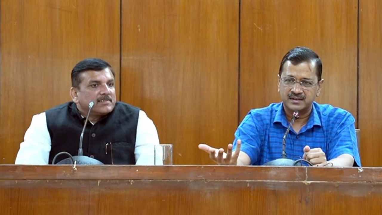 New Delhi: Delhi Chief Minister Arvind Kejriwal along with AAP leader Sanjay Singh during a press conference,in New Delhi, on Sunday , May 21, 2023. Credit: IANS Photo