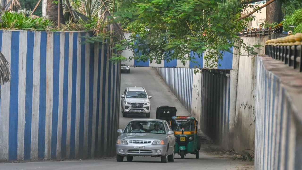 Some of the ‘L’ shaped underpasses are: Mehkri Circle, Nayandahalli Junction, Suranjandas Road, Kundalahalli Gate and almost all underpasses along the Outer Ring Road. Credit: DH Photo