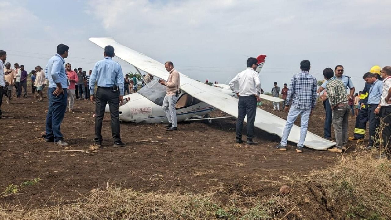 The trainee flight which landed in an agriculture field at Honnihal near Belagavi on Tuesday. Credit: Special Arrangemement
