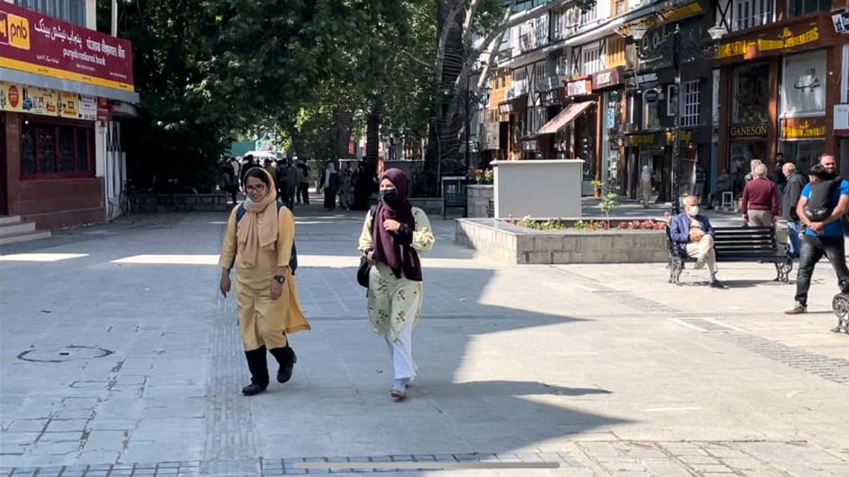 Srinagar's Polo View becomes first pedestrian market under Smart City  project