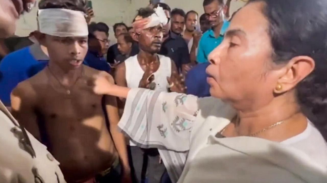 West Bengal Chief Minister Mamata Banerjee meets the survivors of triple train accident, in Balasore. credit: PTI Photo