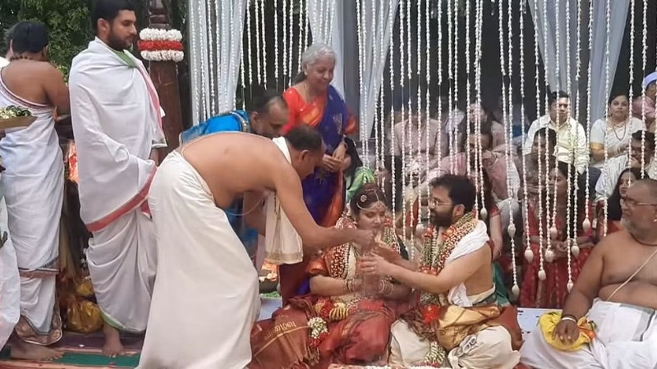 A glimpse of the ceremony. Credit: Twitter/@prakashthakur
