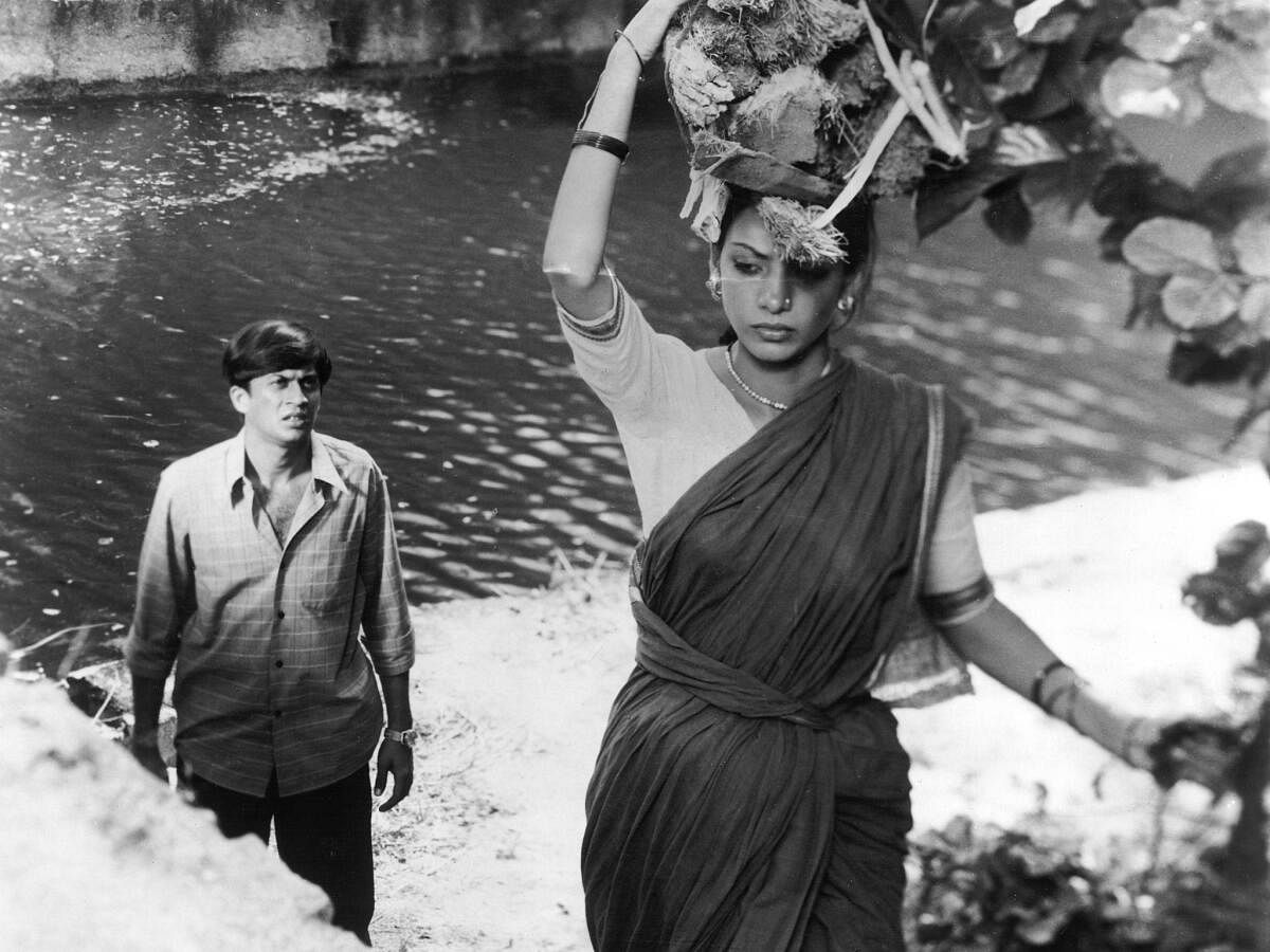 Anant Nag and Shabana Azmi in 'Ankur' (1974).