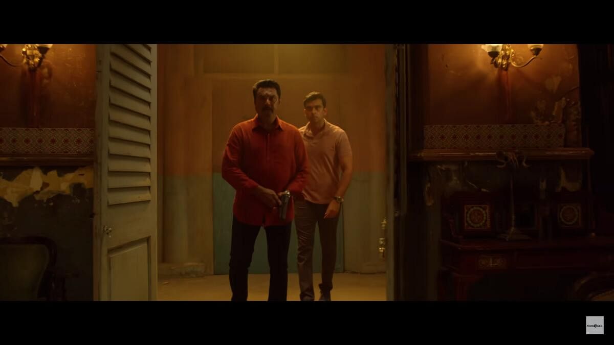 Sarathkumar and Ashok Selvan from ‘Por Thozhil’.