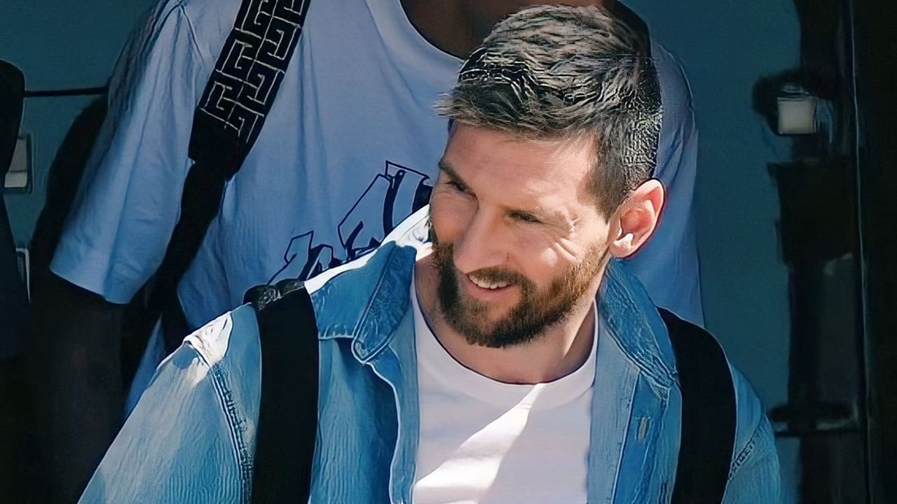 Lionel Messi in China. Credit: Twitter/Margareta027