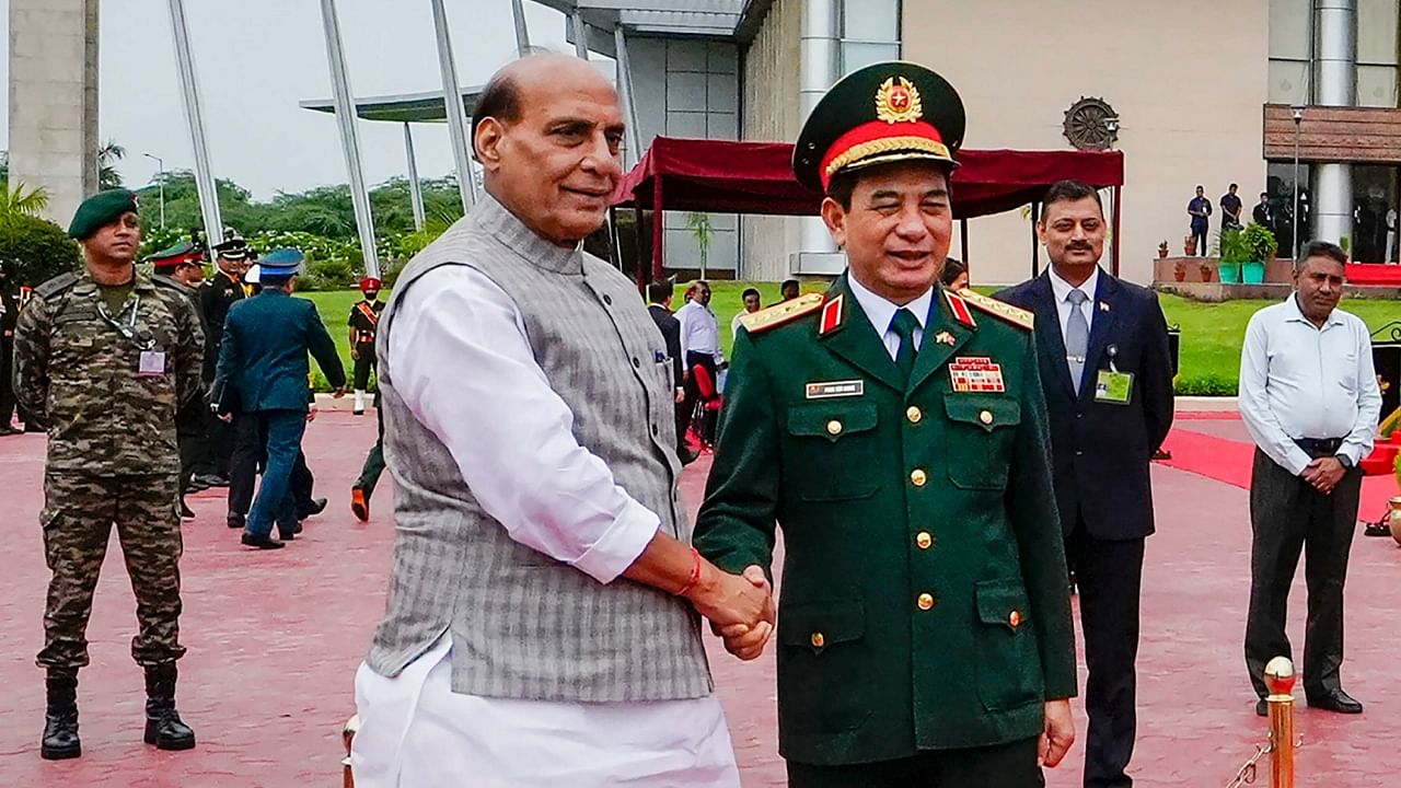 Defence Minister Rajnath Singh with Defence Minister of Vietnam General Phan Van Giang prior to their meeting at Manekshaw Centre, in New Delhi, Monday, June 19, 2023. Credit: PTI Photo