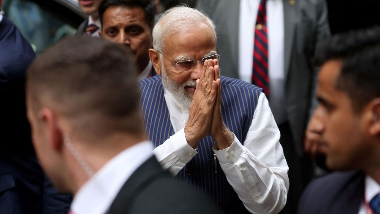 Indian Prime Minister Narendra Modi greets supporters in New York. Credit: Reuters Photo