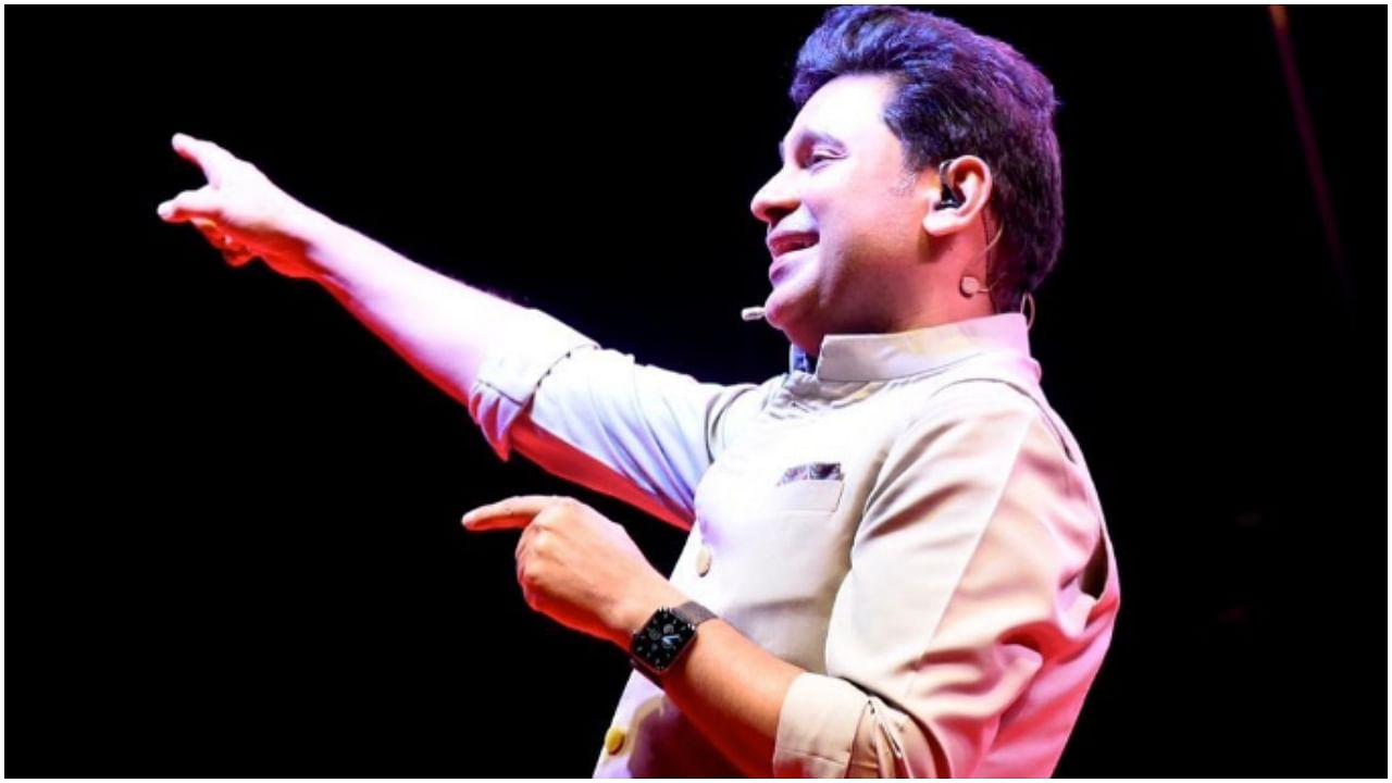 In a recent interview, Muntashir said that Bajrang Bali is not God and he doesn’t speak like Lord Ram.