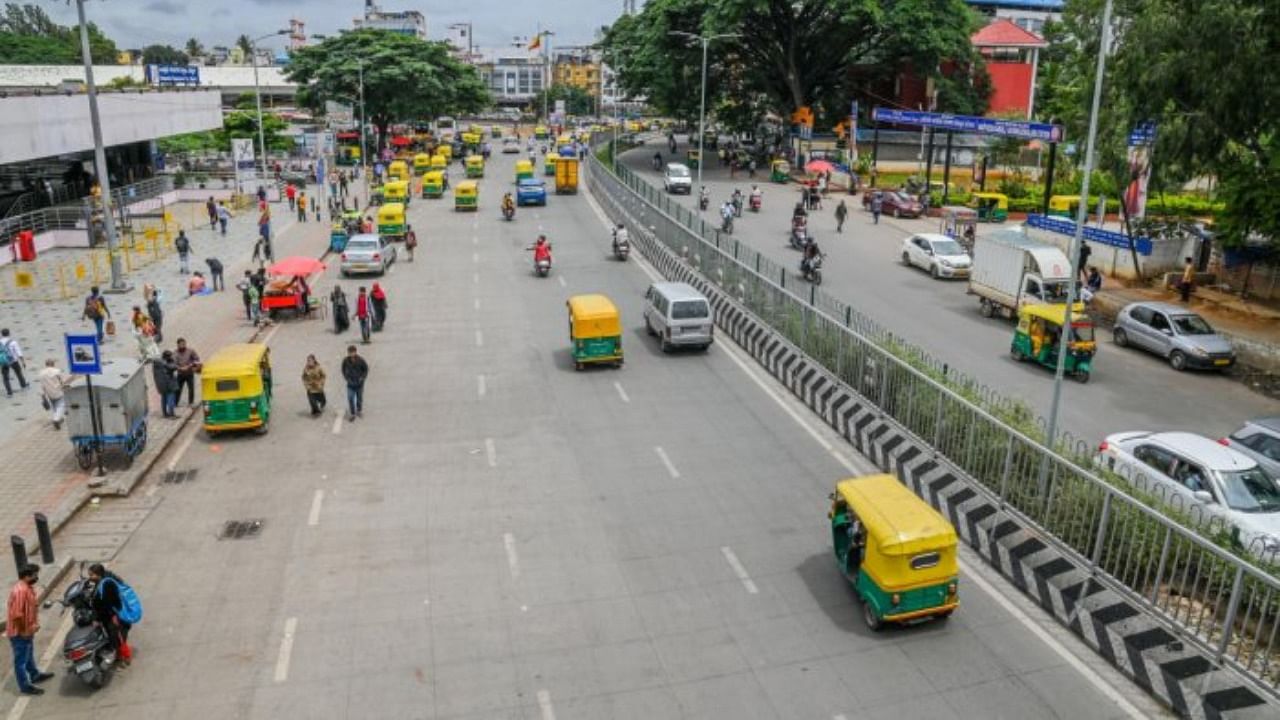 A view of Gubbi Thotadappa Road, Majestic. The suburban train station will come up on the median, linking the railway, metro and bus stations. Credit: DH Photo/M S MANJUNATH