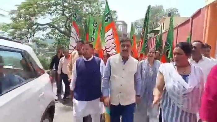 BJP workers in Nahan took out a fury rally to get justice for the deceased Manohar Lal, 17 June, 2023 . Credit: Twitter/ @BJP4Himachal 