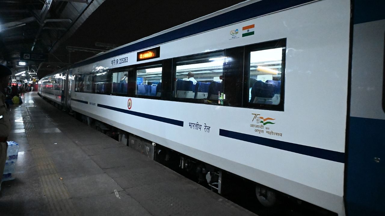 Bengaluru-Dharwad 'Vande Bharat Express' train arrives at the KSR Railway Station, during its trial run, in Bengaluru on Monday. Credit: DH Photo/ B H Shivakumar