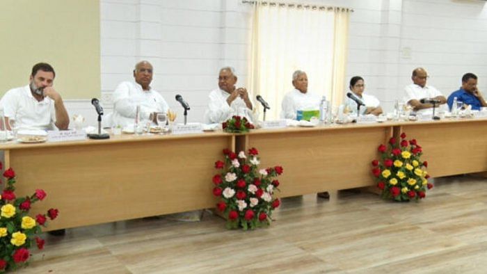 Opposition leaders in the Patna meet. Credit: PTI Photo