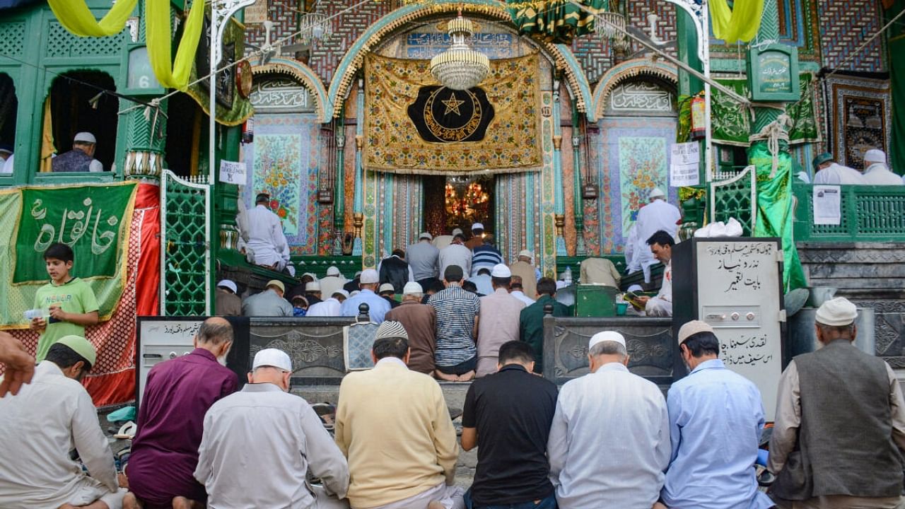 Srinagar: Devotees offer 'zuhr' prayers during the Urs of Hazrat Mir Syed Ali Hamadani at his shrine, popularly known as Shah-e-Hamadan, in Srinagar, Sunday, June 25, 2023. Credit: PTI Photo