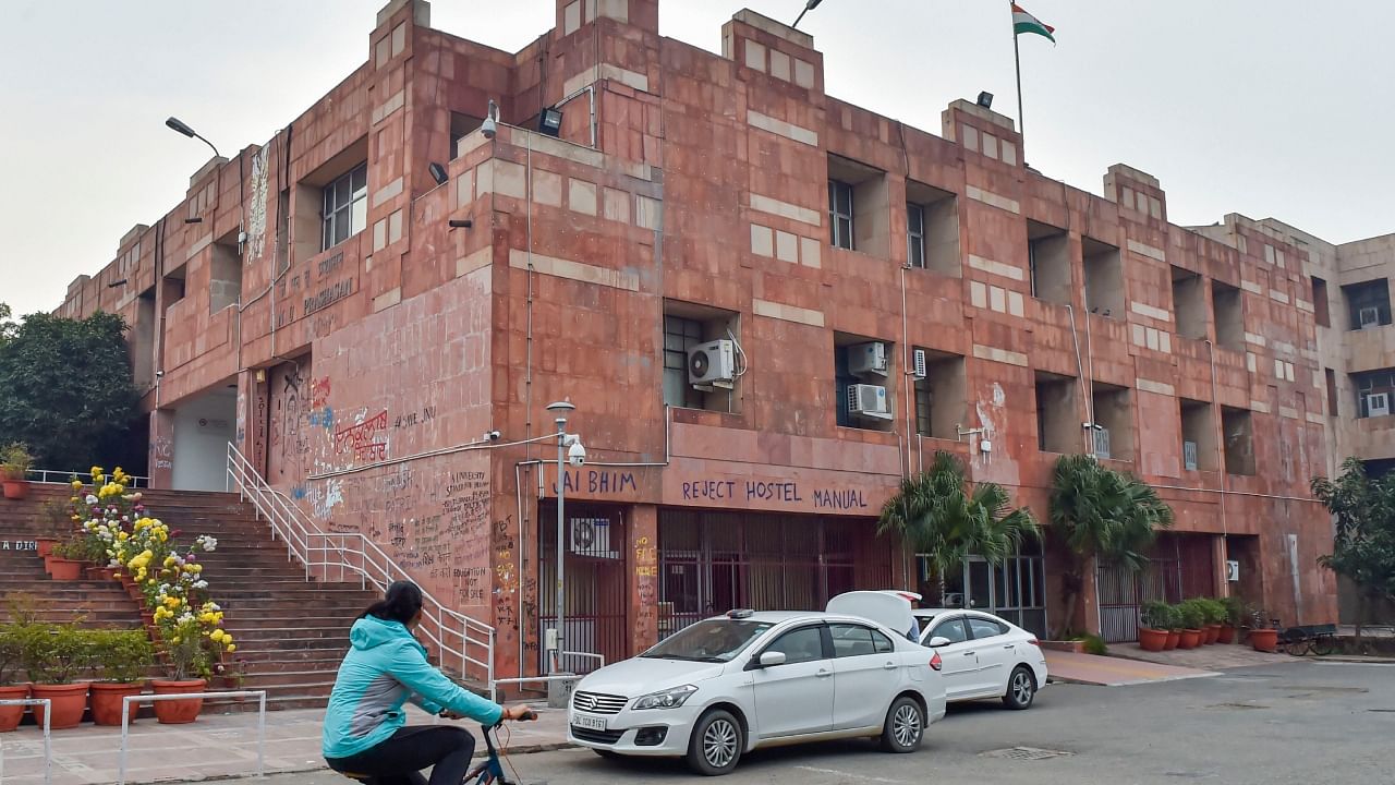 <div class="paragraphs"><p>A view of the admin block of JNU. </p></div>