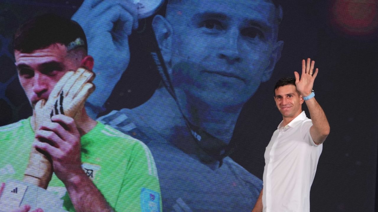 FIFA 2022 World cup and Golden Glove winning goalkeeper of Argentina Emiliano Martinez acknowledges fans during an event ‘Tahader Kotha’, in Kolkata, Tuesday, July 4, 2023. Credit: PTI Photo