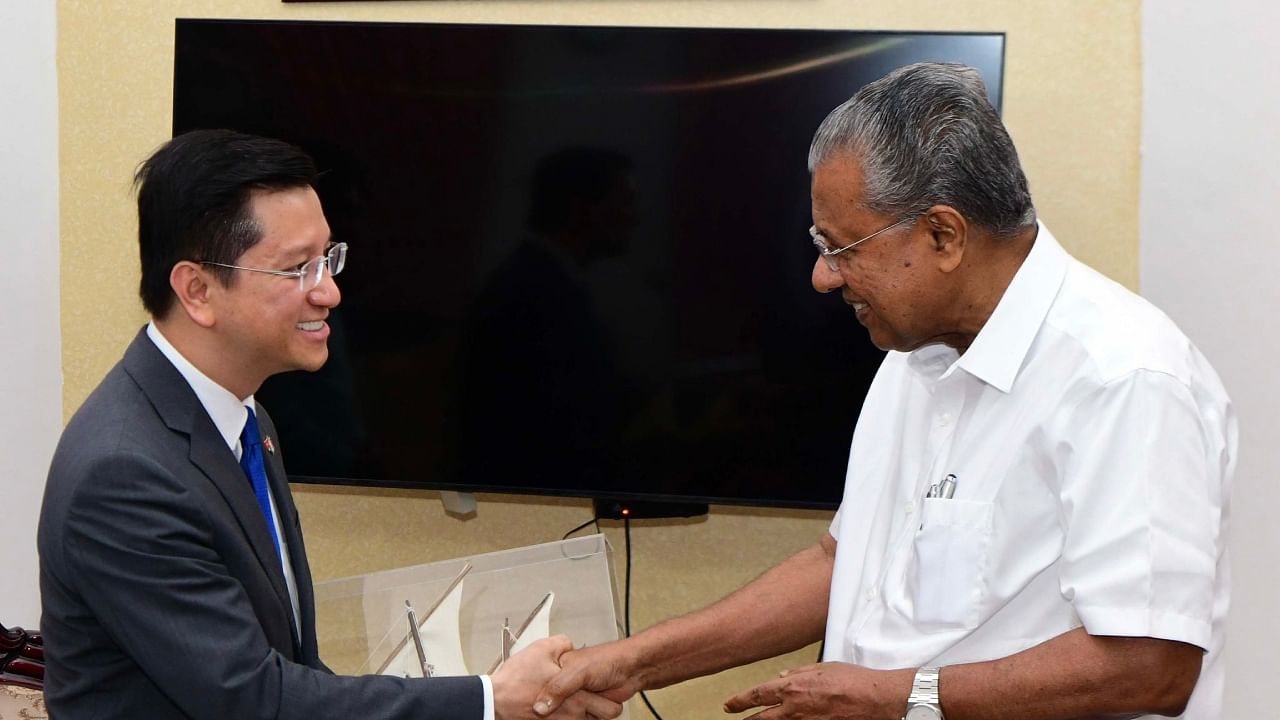 Vietnamese Ambassador Nguyen Thanh Hai meets Kerala Chief Minister Pinarayi Vijayan. Credit: Twitter/@pinarayivijayan