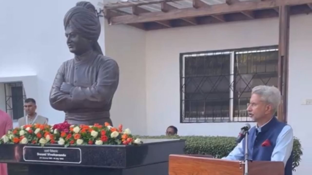 'This bust must certainly stand in testimony to his timeless teachings, which have transcended boundaries and actually underlying his message of faith in humanity,' Jaishankar said. Credit: Twitter/@DrSJaishankar