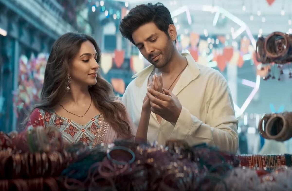 Kiara Advani and Kartik Aaryan in ‘Satyaprem ki Katha’.