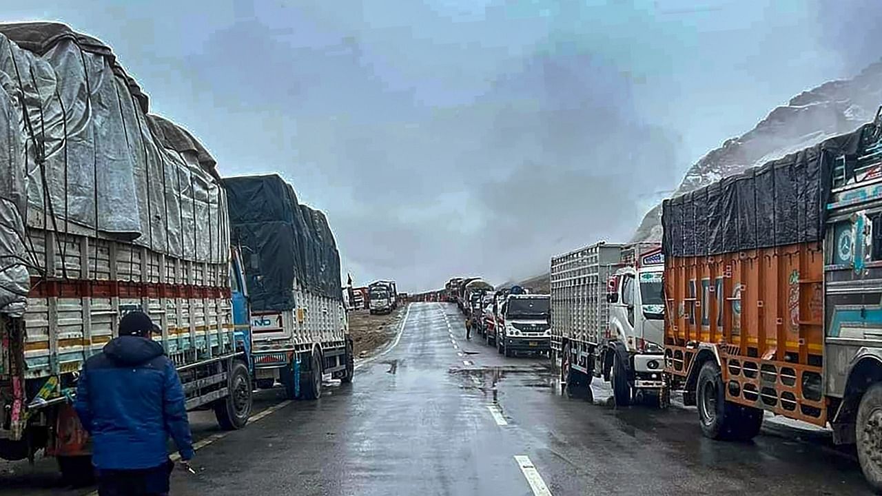 ehicles stuck on Manali-Leh highway due to heavy monsoon rains. Credit: PTI Photo