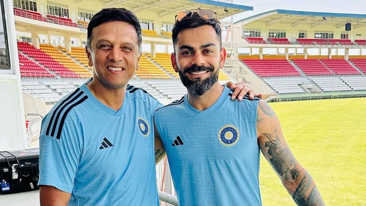 <div class="paragraphs"><p>India head coach Rahul Dravid (L) and cricketer Virat Kohli. </p></div>