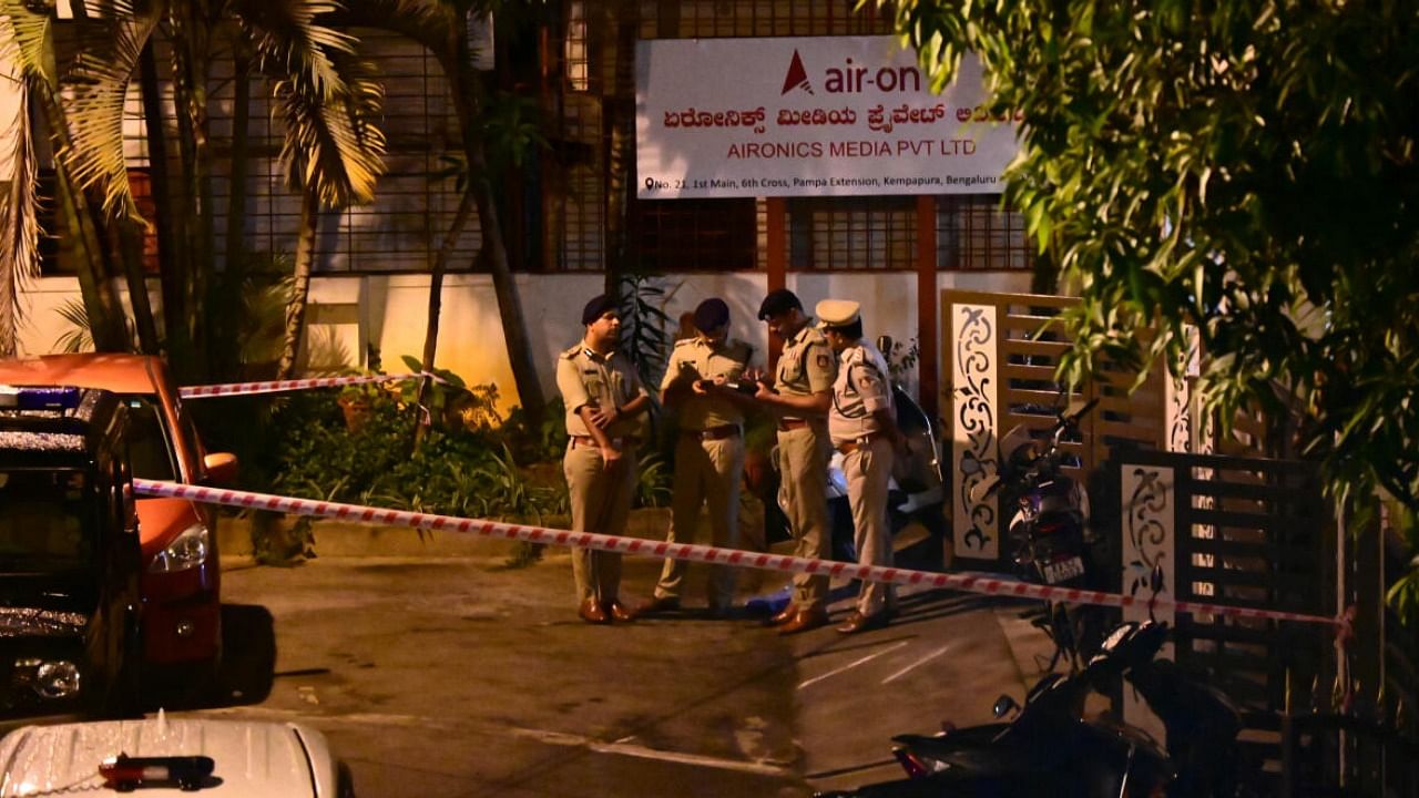 The spot where the MD and CEO of fiber net company Aironics Media Pvt Ltd were hacked to death by three-member gang at Pampa Extension, Hebbal in Bengaluru on Tuesday. DH Photo/B K Janardhan