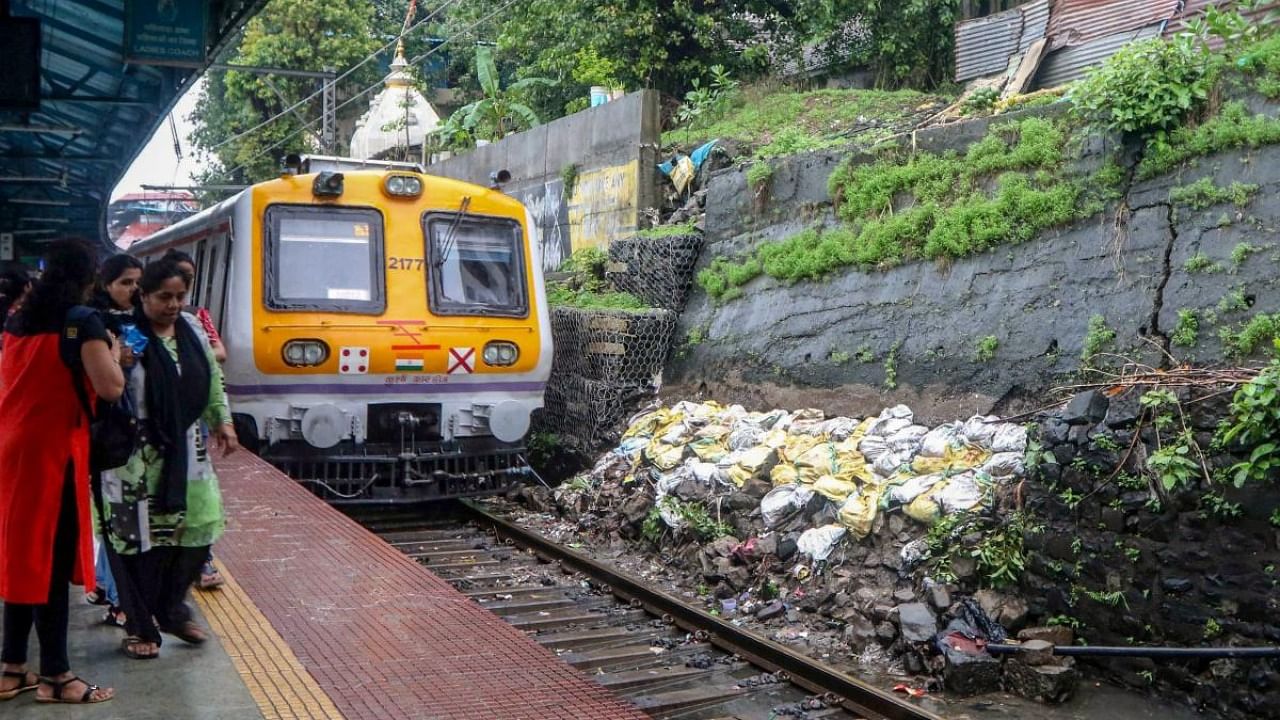 A suburban train in Mumbai. Credit: PTI Photo