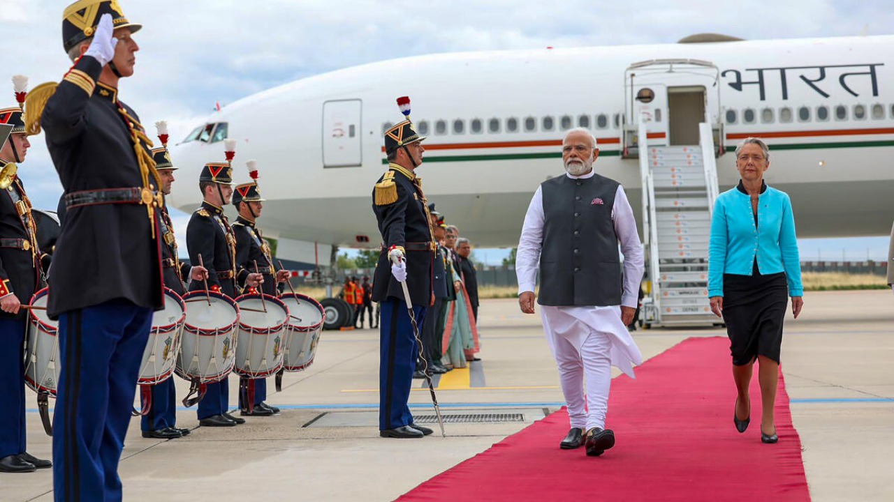 PM Modi arrives in Paris. Credit: PTI Photo