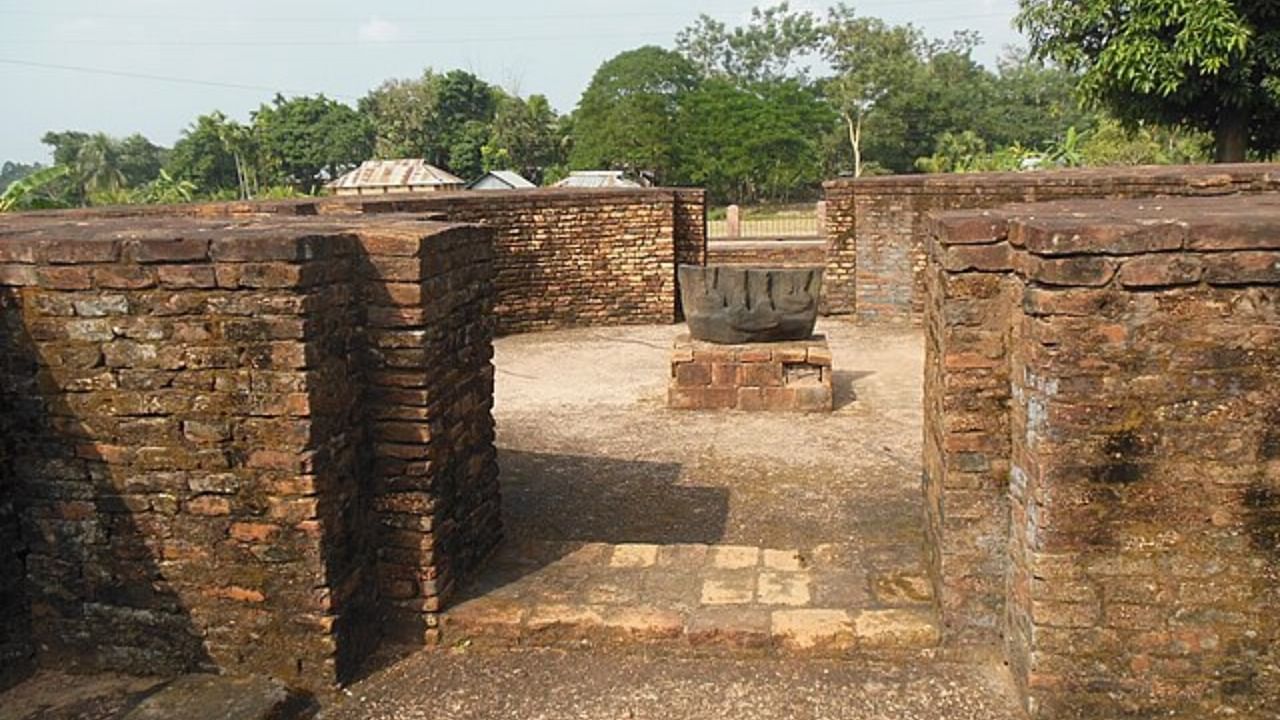 Ruins of a brick built Buddhist monastic complex at Pilak. Credit: Wikimedia Commons