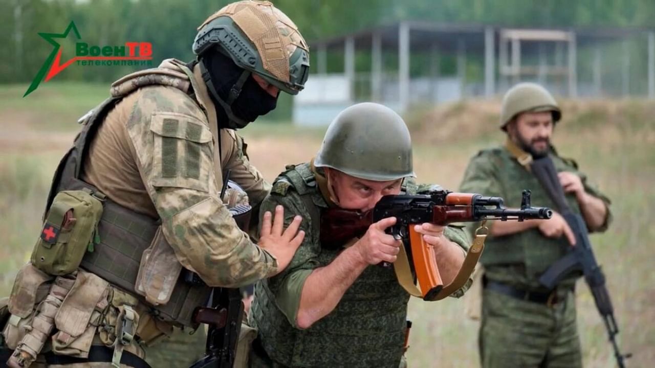 Wagner fighters are training Belarusian soldiers in Belarus. Credit: Voen Tv/Belarusian Defence Ministry/Handout via Reuters