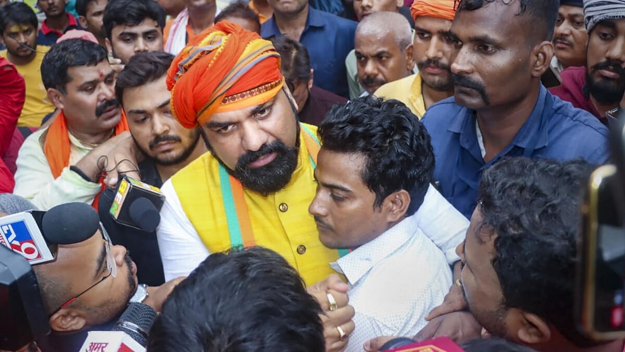 BJP Bihar President Samrat Choudhary meets the son of BJP worker Vijay Kumar Singh. Credit: PTI Photo