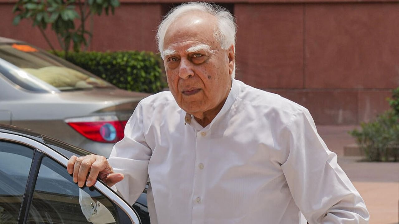 <div class="paragraphs"><p>Kapil Sibal. </p></div>