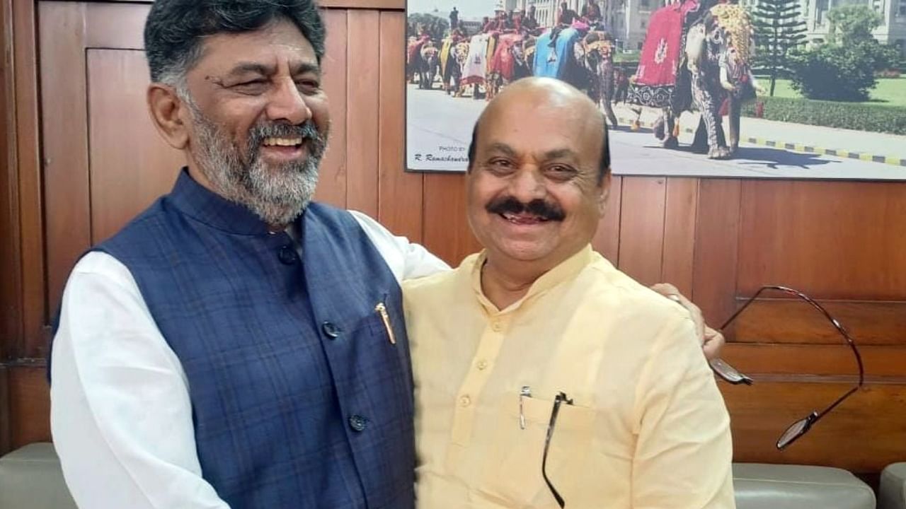 Deputy Chief Minister of Karnataka DK Shivakumar with former Chief Minister Basavaraj Bommai. Credit: PTI File Photo