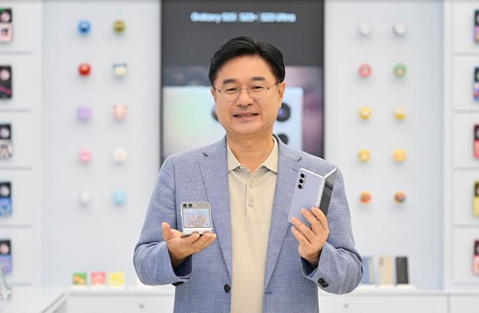 JB Park, President and CEO, Samsung SWA with the new launched Galaxy Z Flip5 and the Fold5. Credit: Samsung