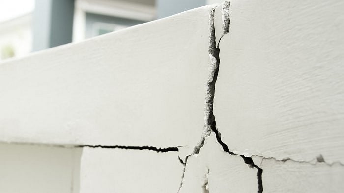 Maharashtra 120 residents evacuated after building's pillars develop