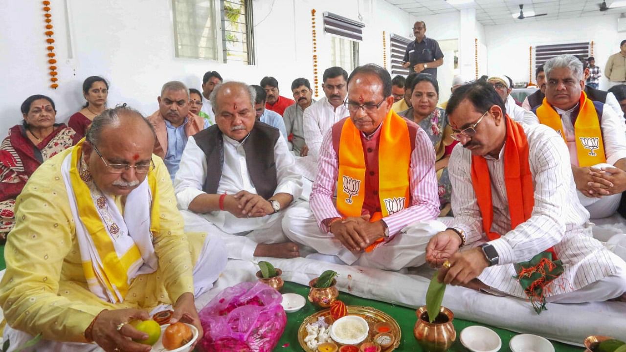 Union Ministers and BJP leaders including MP CM Shivraj Singh Chouhan  during the inauguration of BJP election management office ahead of the state Assembly elections. Credit: PTI File Photo