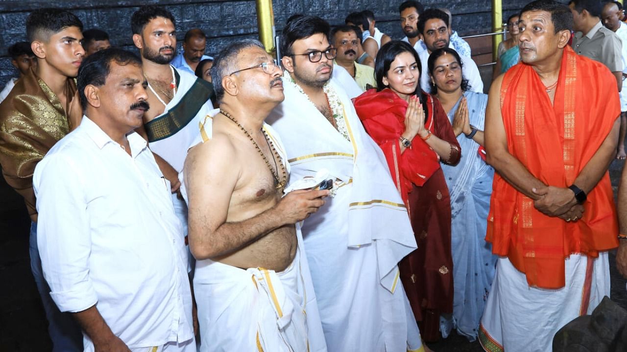 Board of Control for Cricket in India (BCCI) Secretary Jay Shah, along with his wife Rishitha Shah, visited Kukke Subrahmanya Temple in Subramanya on Sunday. Credit: Special Arrangement
