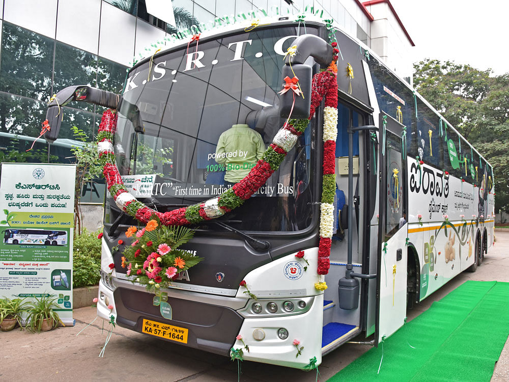 100% Bio Diesel Bus at launch programme organised by KSRTC at KSRTC Central Office, Shanthinagar in Bengaluru on Monday. DH Photo.