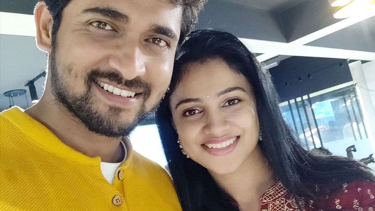 'Lakshmi Baramma’ fame Chandan Kumar marries Kavitha Gowda in Bengaluru