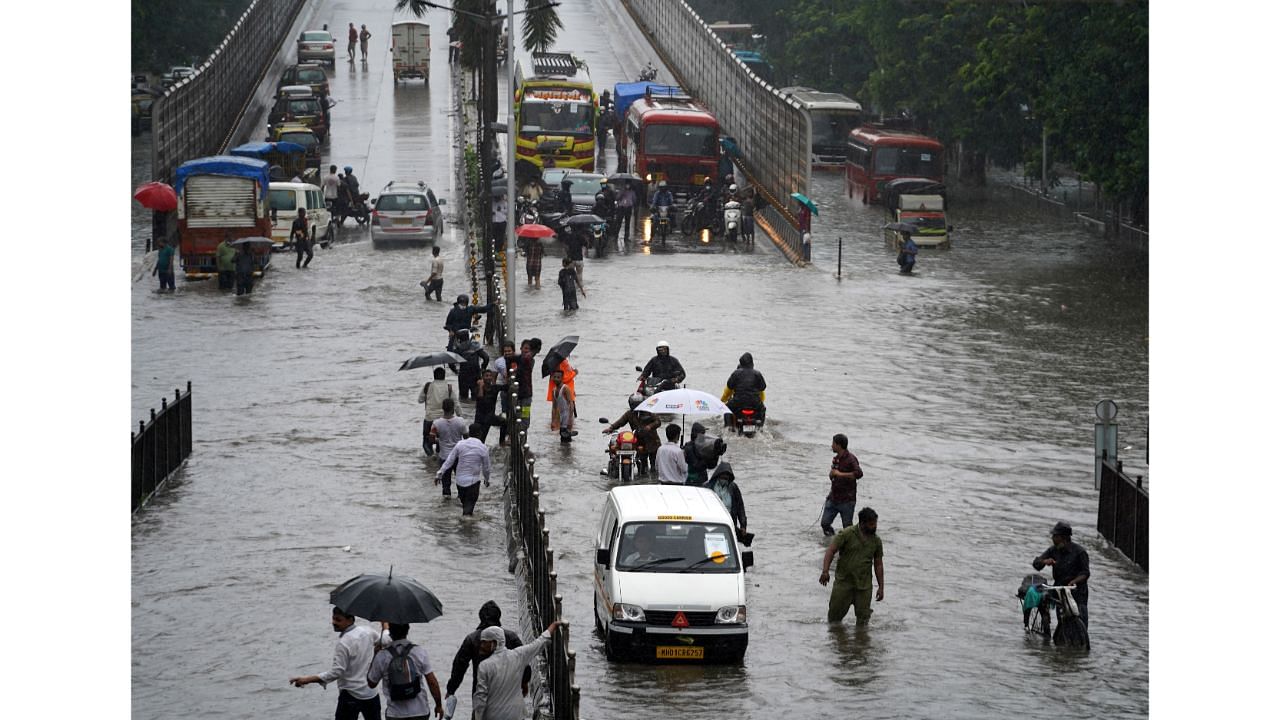 First monsoon rain leaves most of Mumbai flooded: See Pics