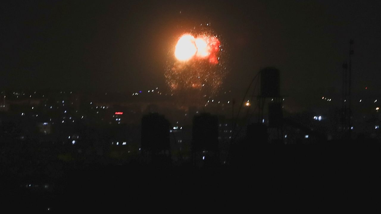 Israel launches new airstrikes on Gaza in retaliation for fire balloons; See Pics