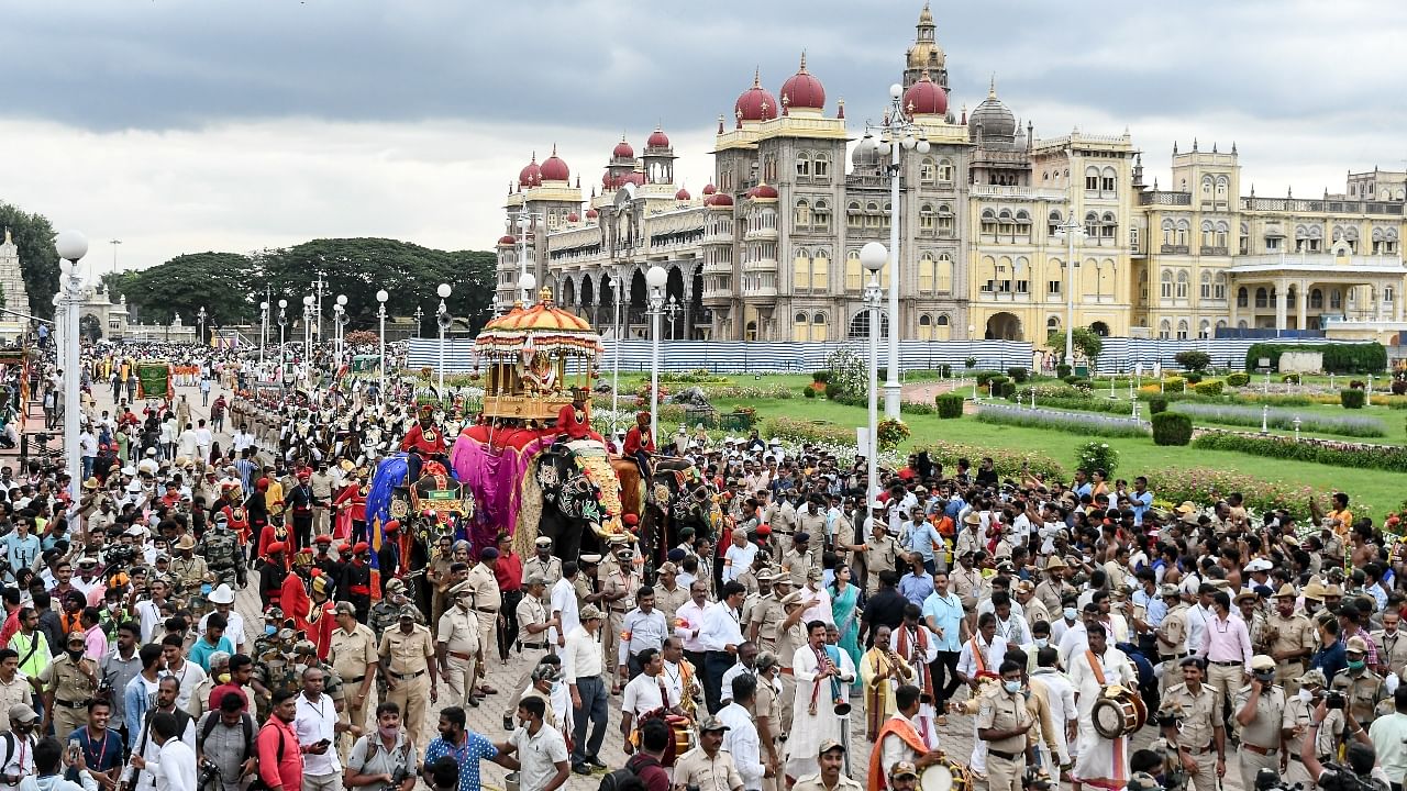 Mysuru Dasara comes to an end with ‘Jumbo Savari’