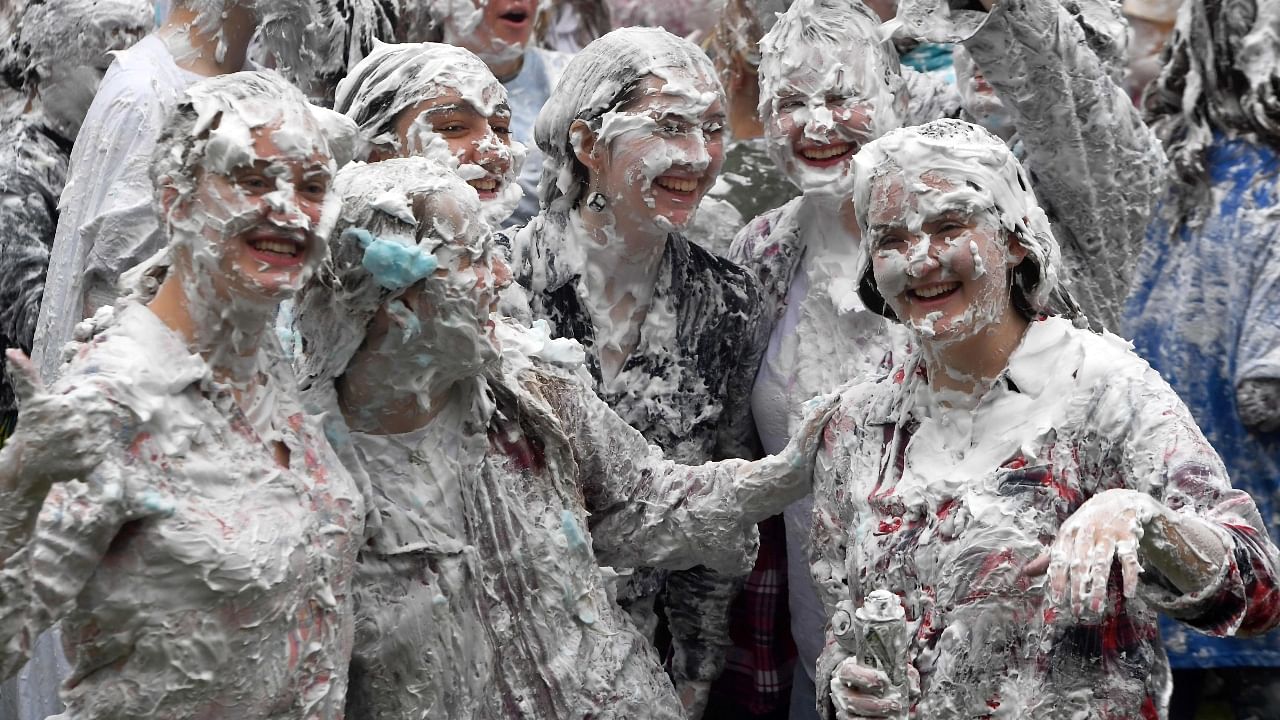This Scotland college welcomes its freshers by holding a foam fight