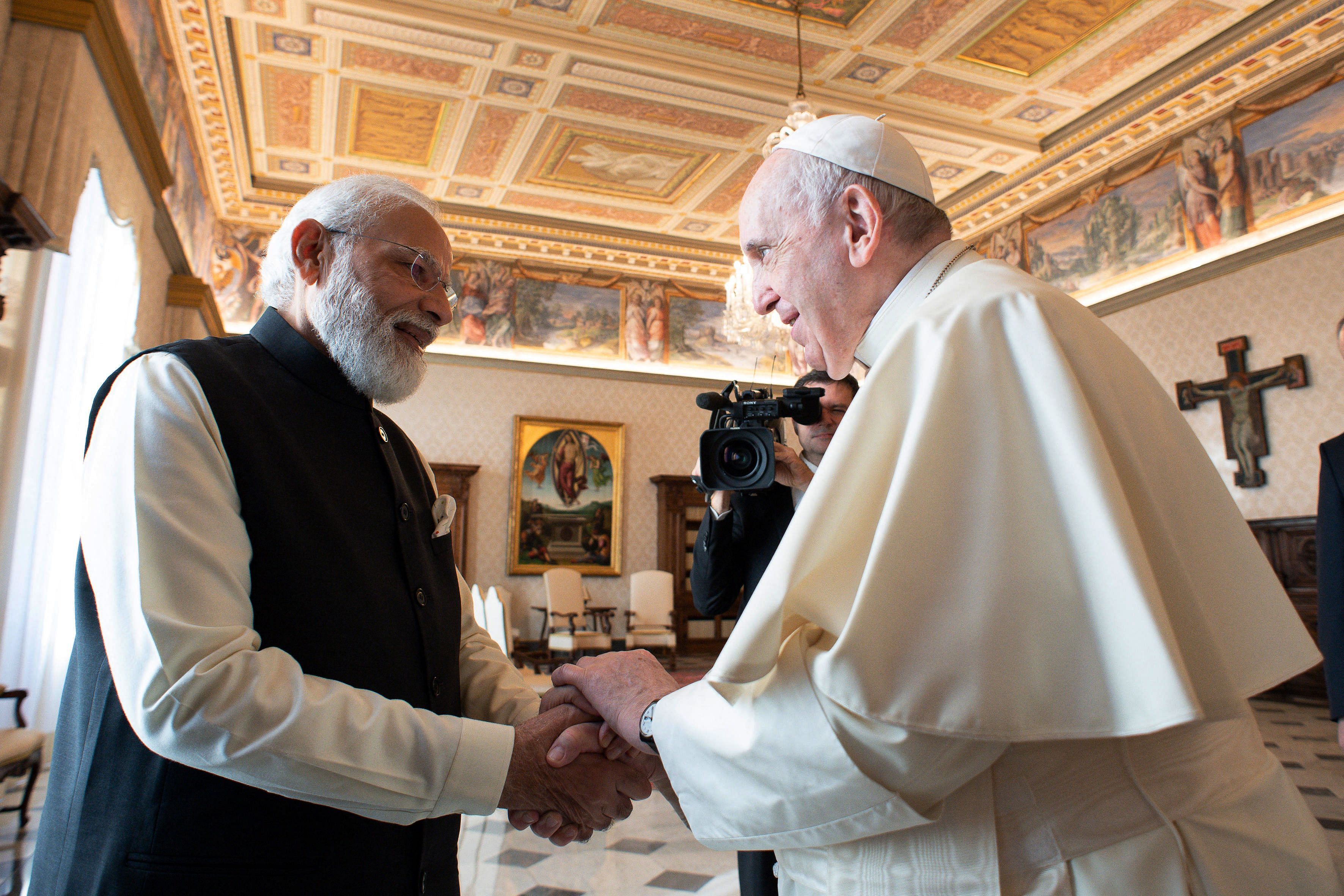 In pics | Indian PMs who have called on the Pope