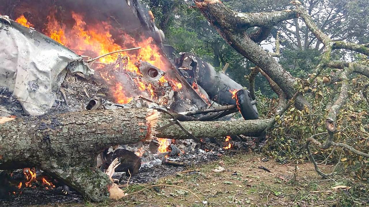 MI chopper crash in Coonoor: CDS Rawat, his wife and 11 others killed